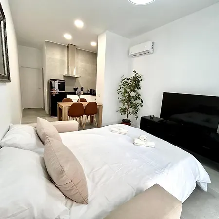 Getaway - Jacuzzi, Space & Comfort Valencie