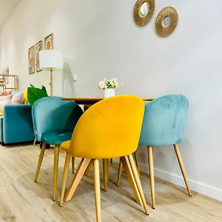 Stylish Near Center