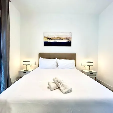 Strategic Stay-unlock Valencia's Best-kept Secret דירה