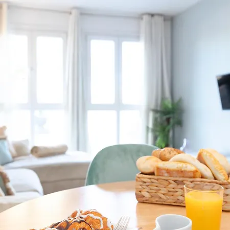 Travel Habitat Torres De Serrano * バレンシア