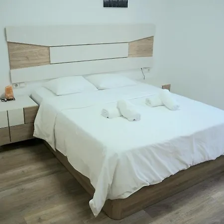 At The Center Of C Apartment