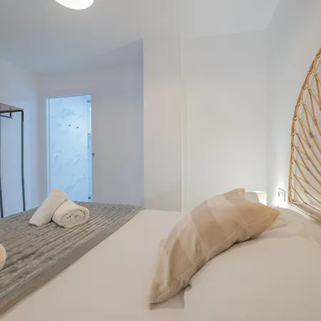 Ln4 - Loft Espacioso Y Acogedor Estudio Cerca Del Metro Zona Ayora شقة *