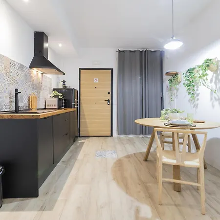 アパート Ln4 - Loft Espacioso Y Acogedor Estudio Cerca Del Metro Zona Ayora