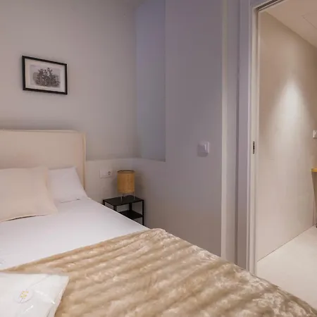 Pm - Loft Espaciosos Estudios Con Terraza Cerca A Artes Y Ciencias *