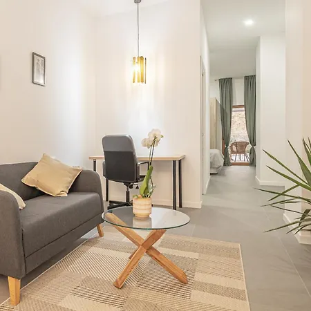 Apartamento Esc - Loft Comodos Y Espaciosos Estudios Cercanos A Estacion Joaquin Sorolla Valência