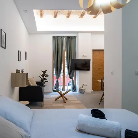 Esc - Loft Cómodos Y Espaciosos Estudios Cercanos A Estación Joaquín Sorolla *