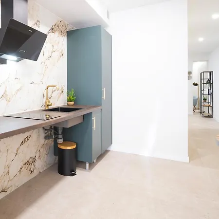 Ag7 Loft Espaciosos Estudios Con Terraza Cercanos Al Metro Zona Ayora Daire Valensiya