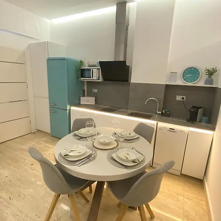 Apartmán Centrico Cerca De Torres De Serrano Y Viveros *