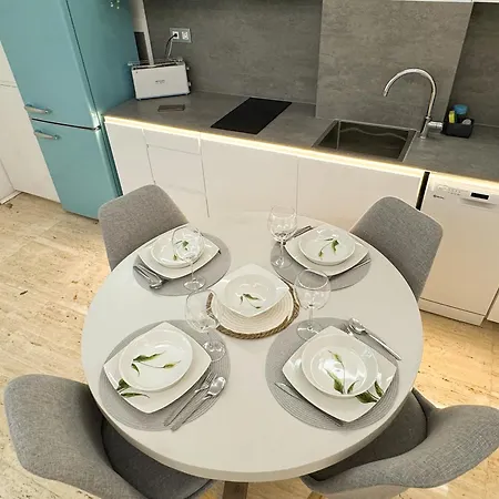 Apartmán Centrico Cerca De Torres De Serrano Y Viveros