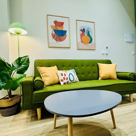 Modern & Cozy Flat Close To Center Валенсия