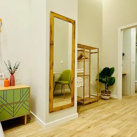 Modern & Cozy Flat Close To Center Апартаменты