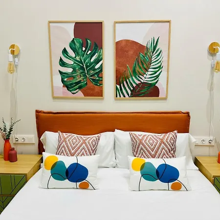 Stylish Design Studio In Valencia Apartment *