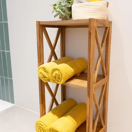 New! Luxury & Close To Metro! Between & Center Appartement *