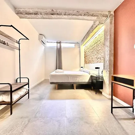 Turia Gardens & Science & Center Apartman *