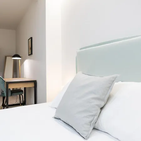 Ag7 Loft Espaciosos Estudios Con Terraza Cercanos Al Metro Zona Ayora Apartment