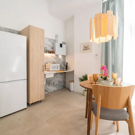 If - Loft Estudios Encantadores Y Bien Conectados En Zona Residencial Malilla Appartement