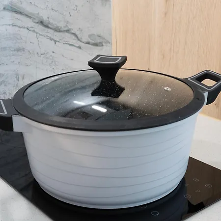 Lägenhet If - Loft Estudios Encantadores Y Bien Conectados En Zona Residencial Malilla *