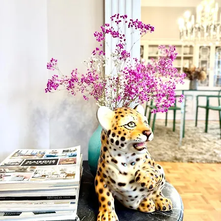 El Palacete Gran Via アパート *