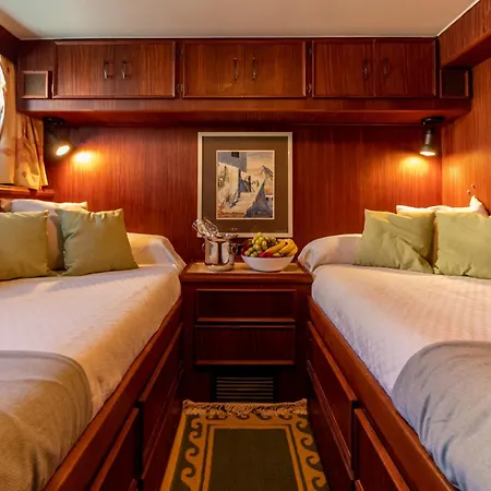 Yacht Our Alissa Botel Valencia