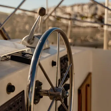 Yacht Our Alissa Botel