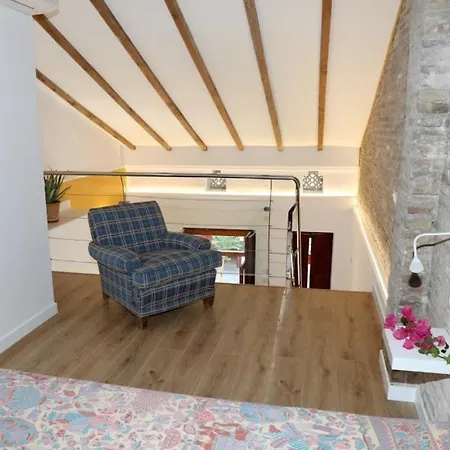 Living With Style In The Cabanyal Valencia