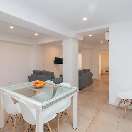 Aparthotel Bet - Abastos 3*