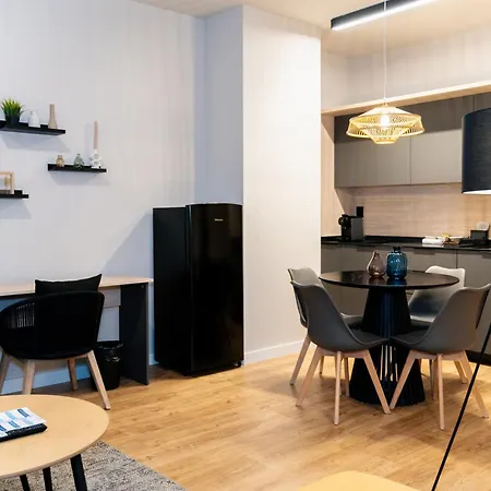 Dorm4you Arena 2 شقة فندقية 4*