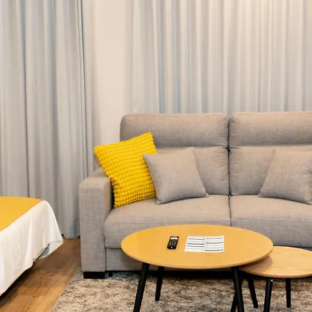 Dorm4you Arena 2 4* Valência