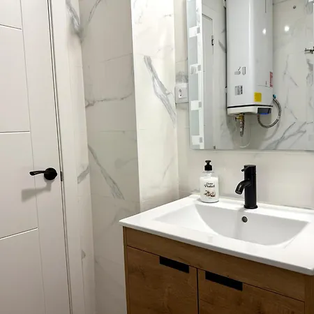 Reinapart Cabanyal Apartamento *