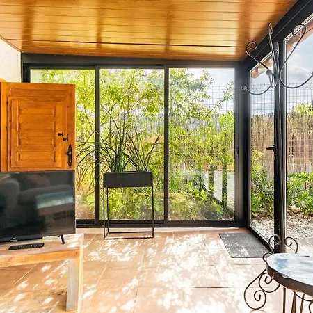 Les Moreres A Space For Tranquility Feriehus Valencia