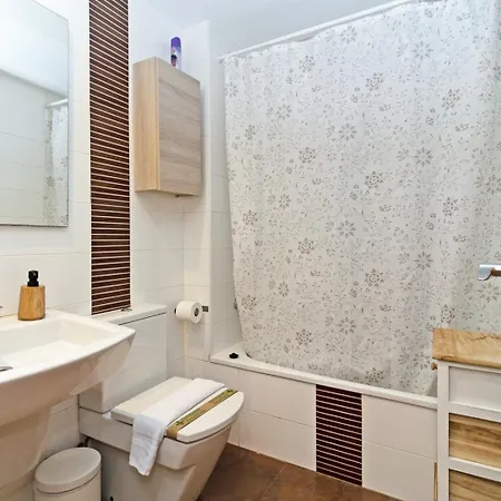 Guestready - Lovely Near The Lägenhet Valencia