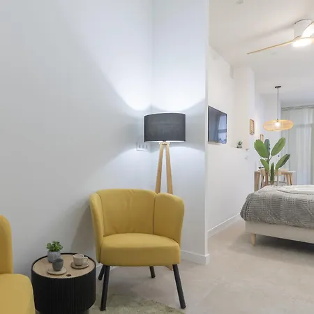 Rmz31 Loft - Espacioso Y Acogedor Estudio Con Terraza En Zona Ayora Lejlighed *