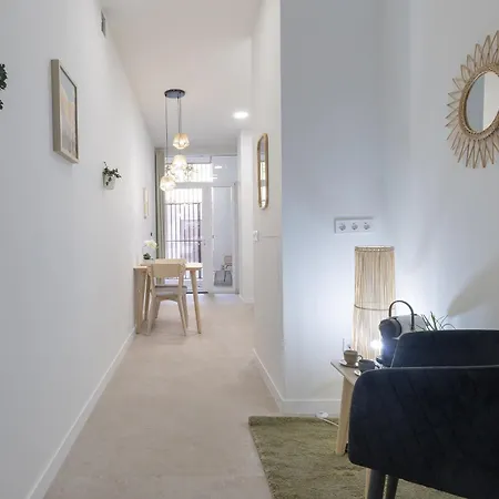 Apartment Rmz31 Loft - Espacioso Y Acogedor Estudio Con Terraza En Zona Ayora *