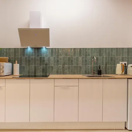 Paradise - Comodo Y Acogedor - Conectado Con Aeropuerto, Playa Y Centro فالنسيا