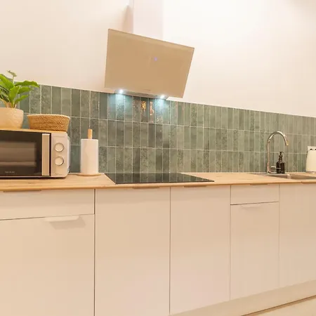 Apartamento Paradise - Comodo Y Acogedor - Conectado Con Aeropuerto, Playa Y Centro Valencia
