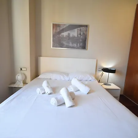 Estupendo En La Histórica Plaza Del Tossal Apartamento *