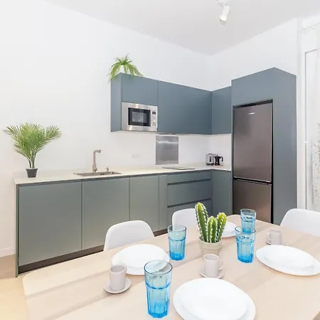 Guestready - Valencia's Vibrant Malvarrosa * Valenza