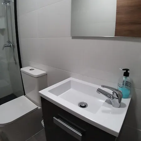 Optimus Comfort Campoamor 101 게스트하우스