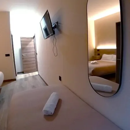 Optimus Comfort Campoamor 101 게스트하우스