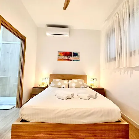 Valentia Beachside Modern Style Valencia