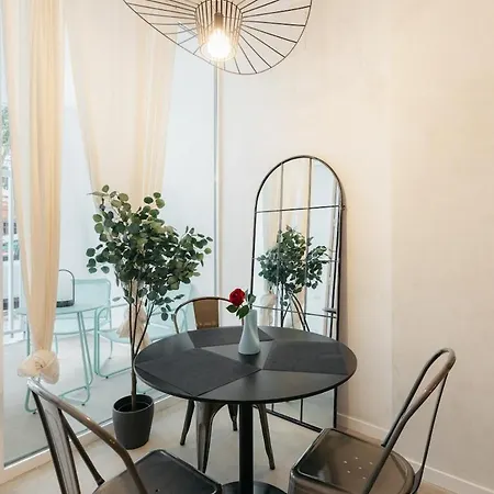 Chic & Cozy In Walencja