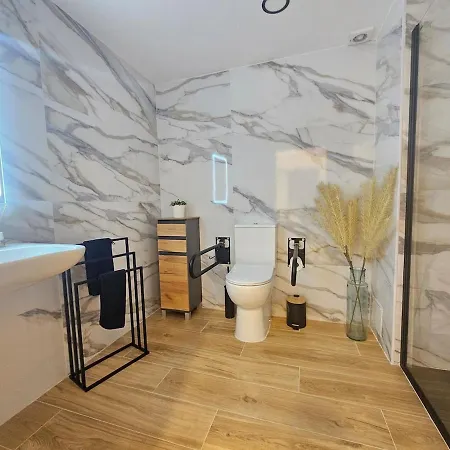 Kala-mar Lägenhet *