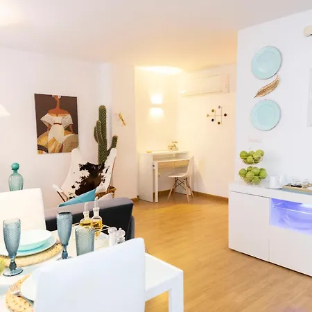 Daire Singularstays Center