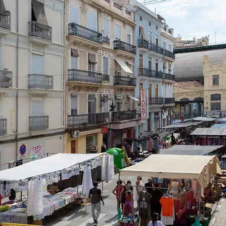 Singularstays Center