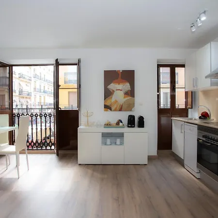 Singularstays Center