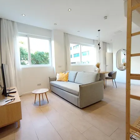 Blanq Marina Aparthotel