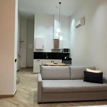 Blanq Marina Apartahotel Valencia