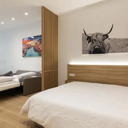 Luxury Oceanografic 6 Pax Apartment *