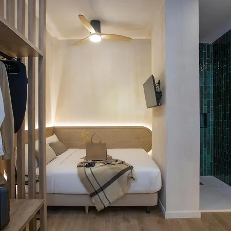 Nomad Haux Mestalla 101 Guest house