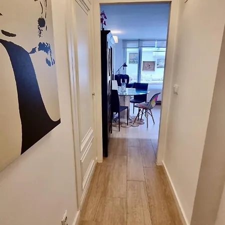 Apartamento Cozy Next To Plaza Del Ayuntamiento *